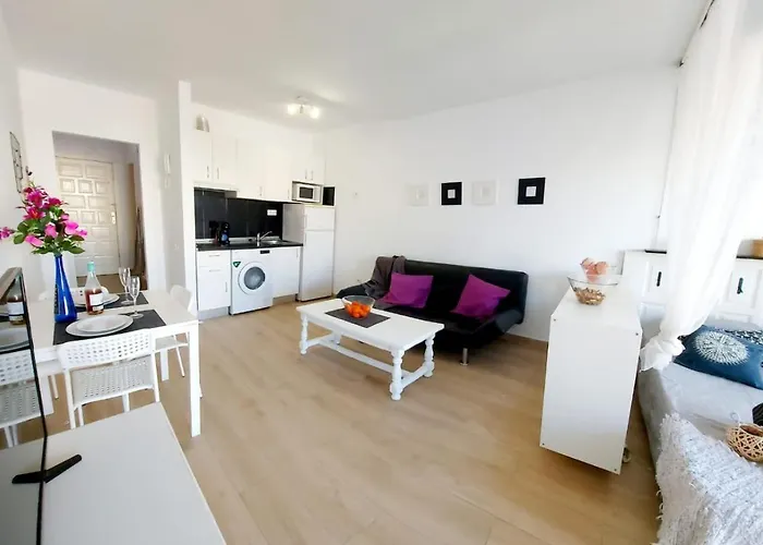 Estudios Center * 科拉雷侯